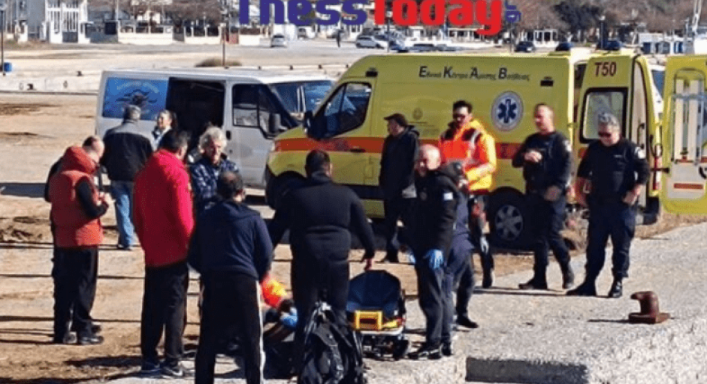 Θεσσαλονίκη: “Το αυτοκίνητο ανέπτυξε ταχύτητα και έπεσε στη θάλασσα” Θεσσαλονίκη: “Το αυτοκίνητο ανέπτυξε ταχύτητα και έπεσε στη θάλασσα”