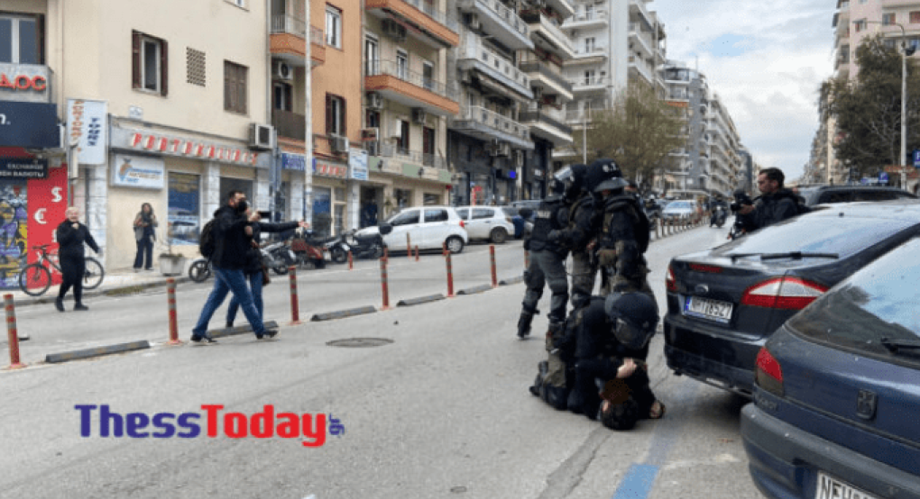 Καταγγελίες για βία ΜΑΤ σε διαδηλωτές στην πορεία για Τέμπη (VIDEO)