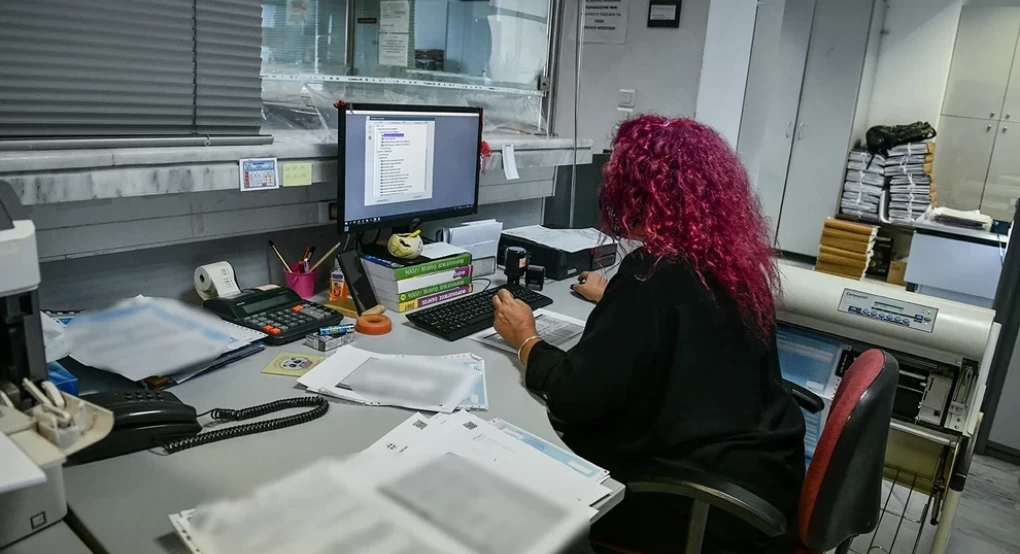 Επιστρεπτέα προκαταβολή: Στο «μάτι» της εφορίας οφειλέτες και συνυπόχρεοι