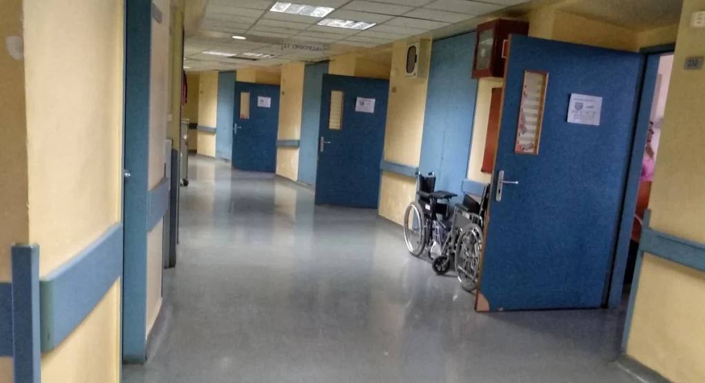 Κρούσμα μηνιγγίτιδας στην Πάτρα: Με υψηλό πυρετό και εξανθήματα μεταφέρθηκε στο νοσοκομείο ο φοιτητής