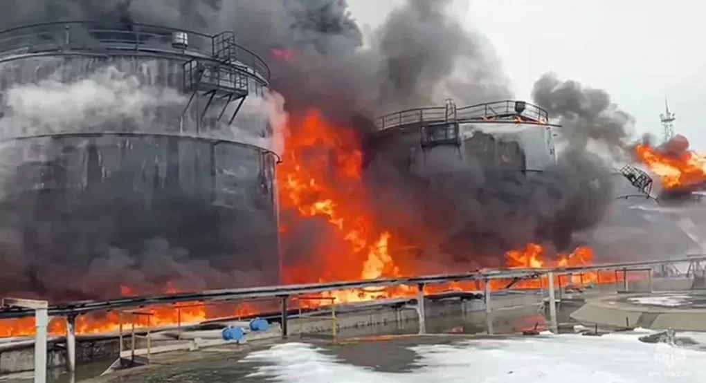 Ρωσία: Δεξαμενή πετρελαίου στις φλόγες εξαιτίας επίθεσης drone της Ουκρανίας