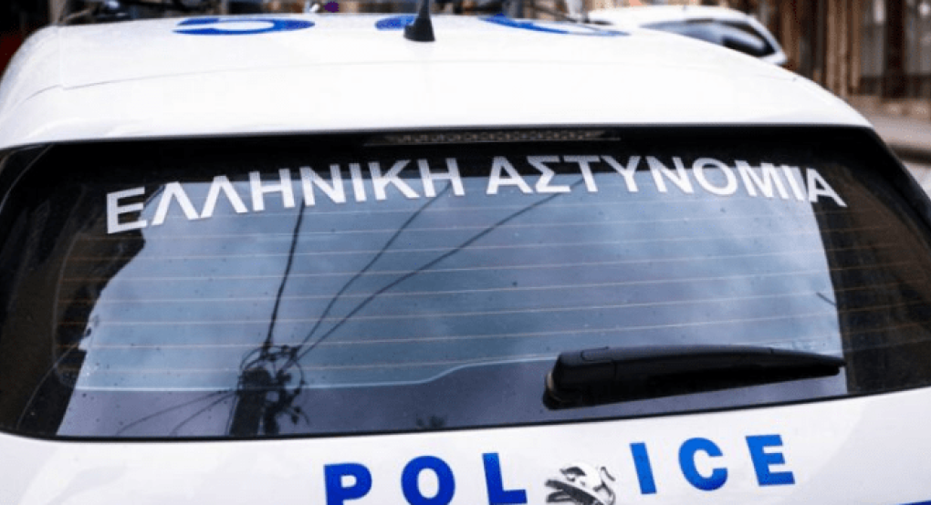 Σύλληψη 23χρονου επιδειξία – Παρενόχλησε ανήλικες σε καφετέρια