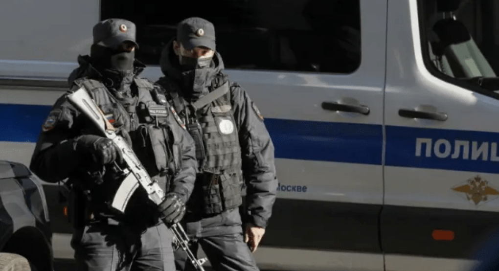 Πυροβολισμοί και εκρήξεις σε συναυλιακό χώρο στη Μόσχα – Αναφορές για νεκρούς
