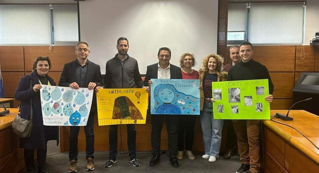 Υδάτινες διαδρομές στην Έδεσσα Υδάτινες διαδρομές στην Έδεσσα