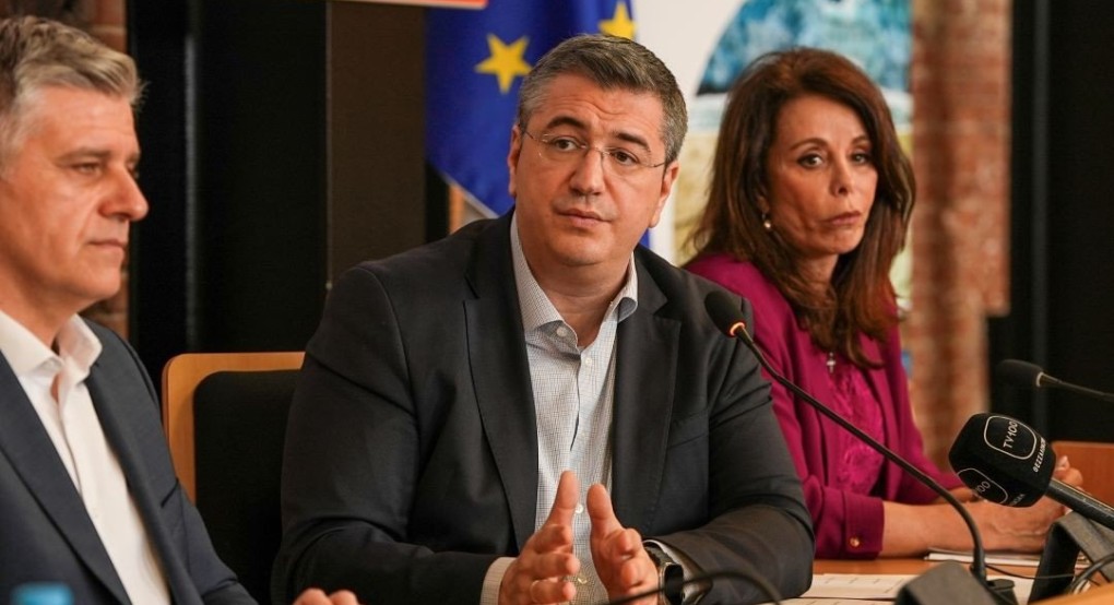 Ημερίδα της ΠΚΜ της Ένωσης Περιφερειών Ελλάδας, της Κεντρικής Ένωσης Δήμων Ελλάδας και της ΕΛΛΕΤ για την Προσαρμογή της Περιφέρειας στην κλιματική αλλαγή Ημερίδα της ΠΚΜ της Ένωσης Περιφερειών Ελλάδας, της Κεντρικής Ένωσης Δήμων Ελλάδας και της ΕΛΛΕΤ για την Προσαρμογή της Περιφέρειας στην κλιματική αλλαγή