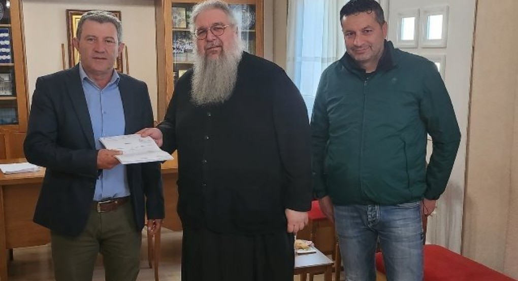 Ο Δήμος Πέλλας αρωγός σε δράσεις κοινωνικής προσφοράς- Παρέδωσε δωροεπιταγέςστο Κοινωνικό Παντοπωλείο Ο Δήμος Πέλλας αρωγός σε δράσεις κοινωνικής προσφοράς- Παρέδωσε δωροεπιταγέςστο Κοινωνικό Παντοπωλείο