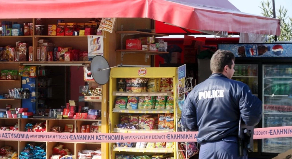 Ληστεία με καραμπίνες σε περίπτερο  - Τρεις οι δράστες, πήραν 500 ευρώ