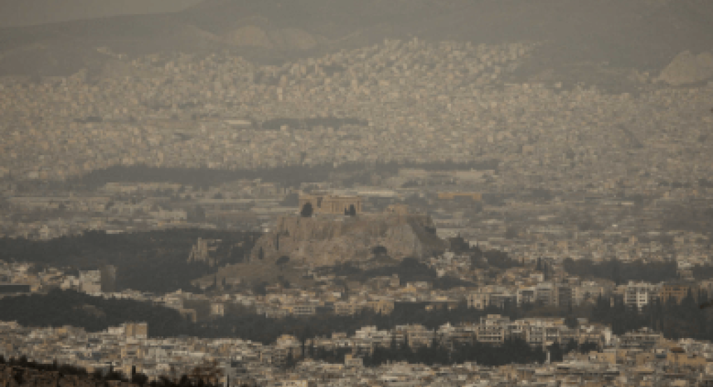 Καιρός: Η πιο ζεστή Άνοιξη των τελευταίων 14 ετών, με 32 βαθμούς στην Κρήτη και αφρικανική σκόνη