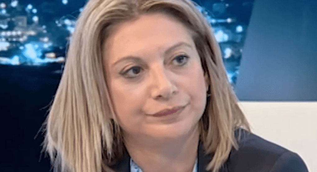 Μαρία Καρυστιανού: «Ενοχλώ γιατί διαμαρτύρομαι, θα συνεχίσω ακόμα και μόνη μου, υπάρχει σωρεία ποινικών αδικημάτων» (video) Μαρία Καρυστιανού: «Ενοχλώ γιατί διαμαρτύρομαι, θα συνεχίσω ακόμα και μόνη μου, υπάρχει σωρεία ποινικών αδικημάτων» (video)