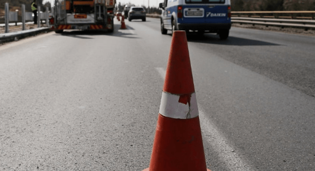 Εργασίες στους δρόμους Θεσσαλονίκη προς Έδεσσα και Μουδανιά Εργασίες στους δρόμους Θεσσαλονίκη προς Έδεσσα και Μουδανιά