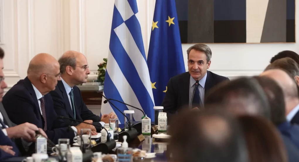 Στις 11 συνεδριάζει το υπουργικό -Ανακοινώνεται ο νέος κατώτατος μισθός Στις 11 συνεδριάζει το υπουργικό -Ανακοινώνεται ο νέος κατώτατος μισθός