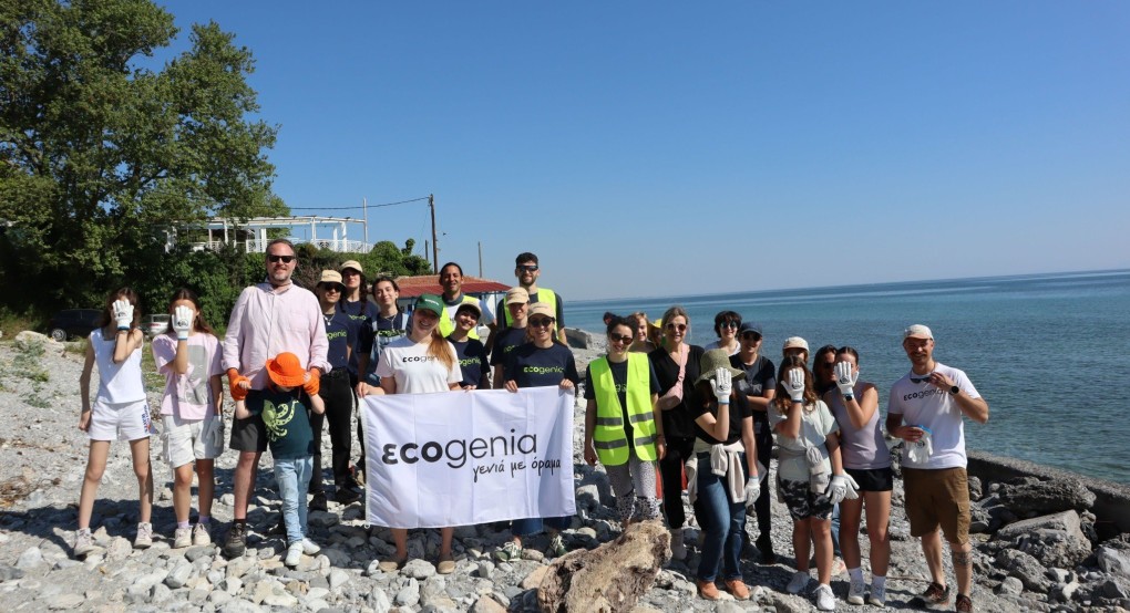 Καθαρισμός Ακτής στην Πλάκα Λιτοχώρου από την Ecogenia και την Πρεσβεία των ΗΠΑ