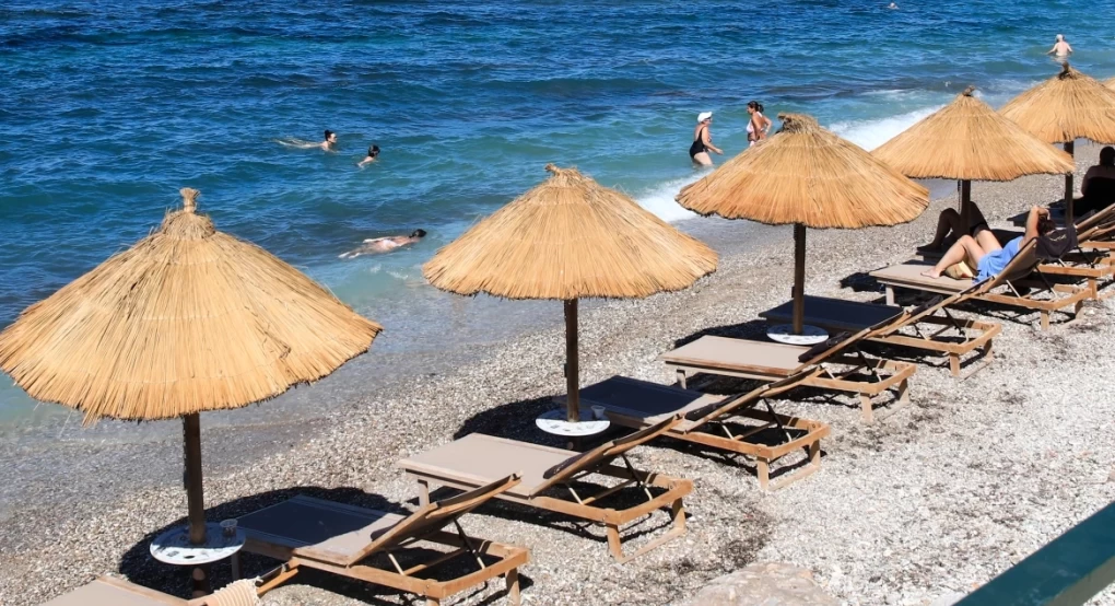 «Καμπάνες» έως και 60.000 ευρώ για τους αυθαίρετους της παραλίας «Καμπάνες» έως και 60.000 ευρώ για τους αυθαίρετους της παραλίας