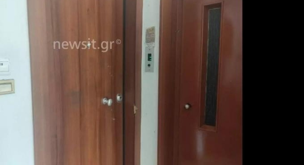Γλυφάδα: «Είναι σοκαρισμένη» λέει ο θείος της 21χρονης μετά τον ξυλοδαρμό της και την αυτοκτονία του συντρόφου της Γλυφάδα: «Είναι σοκαρισμένη» λέει ο θείος της 21χρονης μετά τον ξυλοδαρμό της και την αυτοκτονία του συντρόφου της
