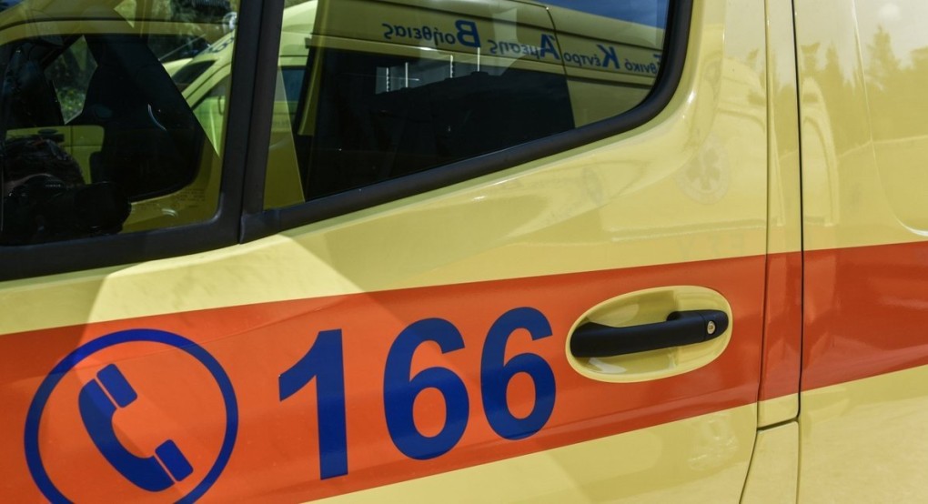 Κορωπί: Μαθητές ήρθαν στα χέρια στο διάλειμμα -Στο νοσοκομείο ένας 16χρονος, ένας άλλος συνελήφθη Κορωπί: Μαθητές ήρθαν στα χέρια στο διάλειμμα -Στο νοσοκομείο ένας 16χρονος, ένας άλλος συνελήφθη