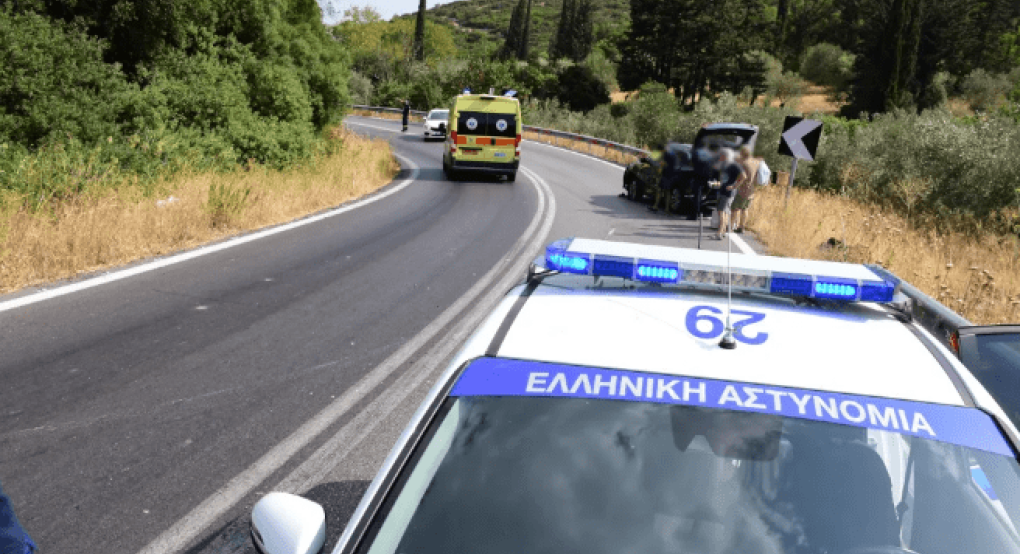Ηράκλειο: Γάζωσαν με καλάσνικοφ αυτοκίνητο, τουλάχιστον ένας τραυματίας