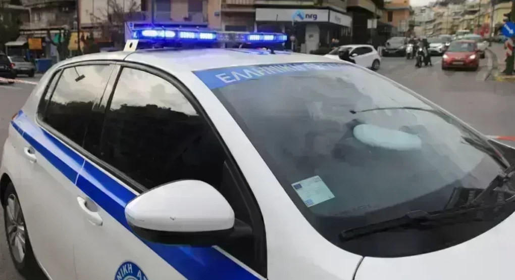 Τροχαίο στη Θεσσαλονίκη: Δύο παιδιά και ένας ενήλικας στο νοσοκομείο Τροχαίο στη Θεσσαλονίκη: Δύο παιδιά και ένας ενήλικας στο νοσοκομείο