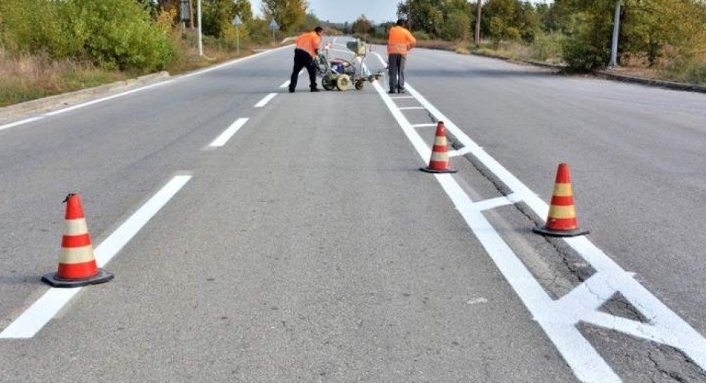 Εργασίες διαγράμμισης στην Εθνική Οδό Θεσσαλονίκης- Ν.Μουδανιών από την ΠΚΜ Εργασίες διαγράμμισης στην Εθνική Οδό Θεσσαλονίκης- Ν.Μουδανιών από την ΠΚΜ