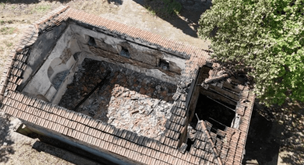 Χαλκιδική: Κάηκε ολοσχερώς ιστορικός ναός 156 ετών