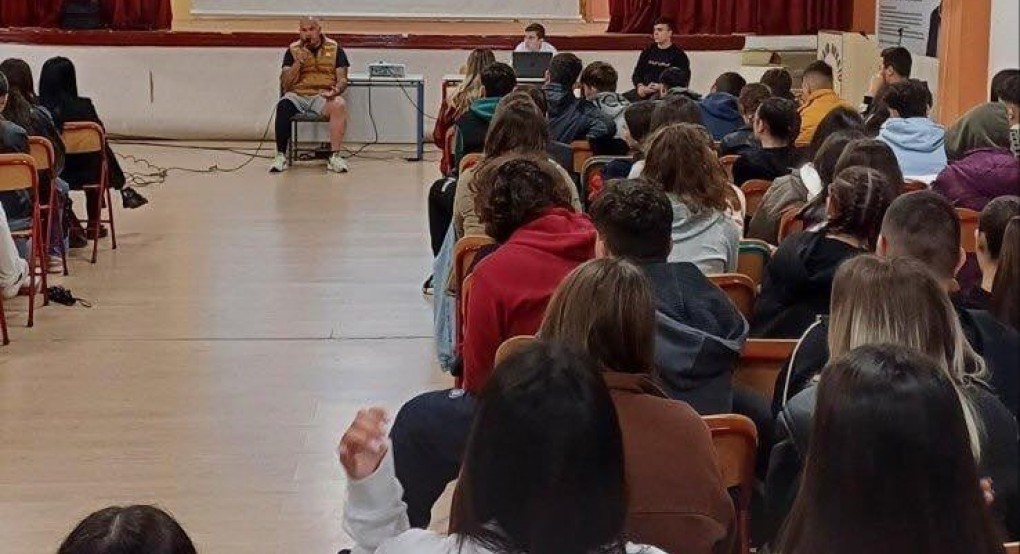 Χέρι χέρι ΓΕΛ Σκύδρας "Γεώργιος Δήμου" και ΣΥΜΒΑΔΙ-ΖΩ Χέρι χέρι ΓΕΛ Σκύδρας "Γεώργιος Δήμου" και ΣΥΜΒΑΔΙ-ΖΩ