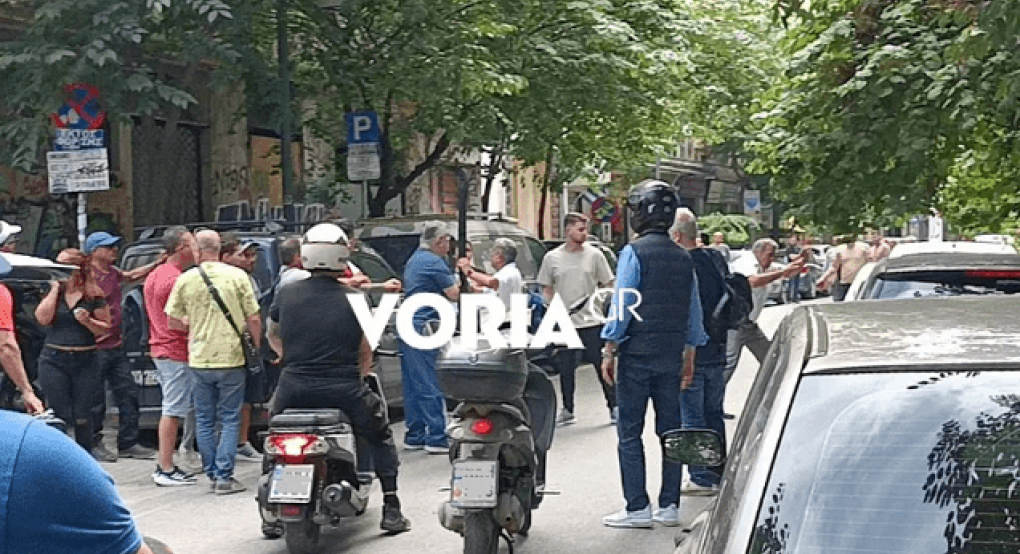 Θεσσαλονίκη: Άγριο ξύλο μεταξύ οδηγών - BINTEO Θεσσαλονίκη: Άγριο ξύλο μεταξύ οδηγών - BINTEO