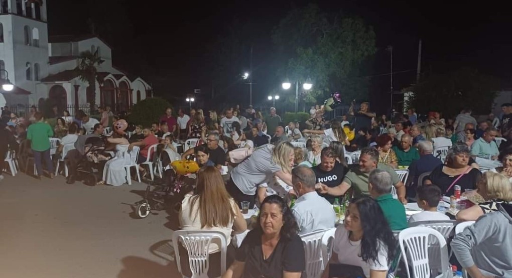 Άνυδρο Σκύδρας: Γλέντι μέχρι πρωίας Άνυδρο Σκύδρας: Γλέντι μέχρι πρωίας