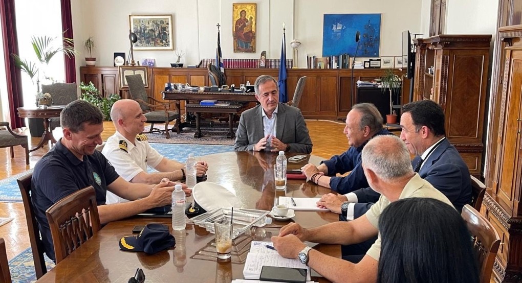 Εξασφαλίστηκαν πρόσθετα κονδύλια για την ενίσχυση του επιφανειακού καθαρισμού του Θερμαϊκού κόλπου