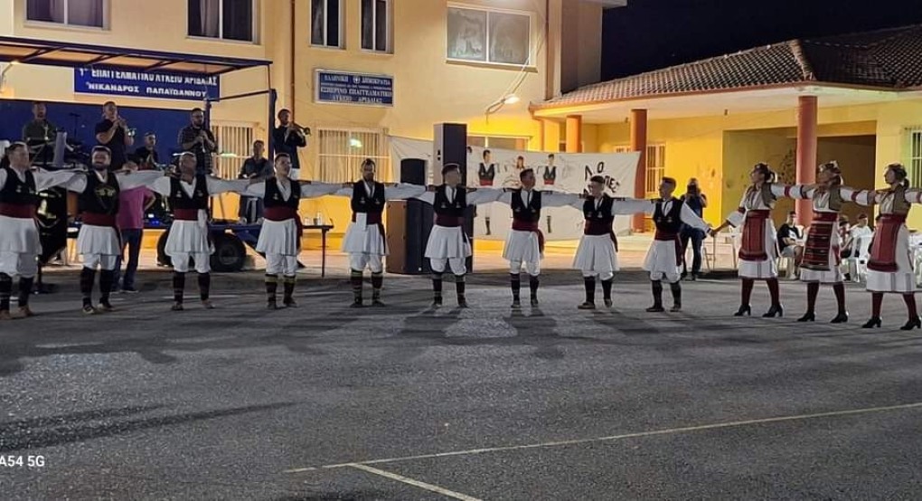Άλμωπες..επιτυχημένες διμερές εκδηλώσεις Άλμωπες..επιτυχημένες διμερές εκδηλώσεις
