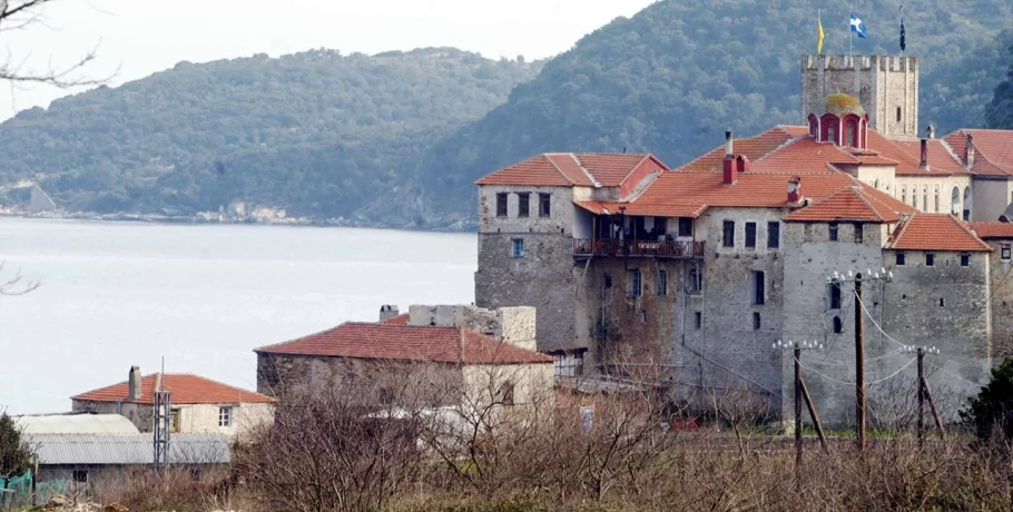 Άγιον Όρος: Στοιχεία για το σχέδιο επέμβασης ζητάει από την αστυνομία η Ιερά Κοινότητα – Τι συζητήθηκε στην Ιερά Σύναξη