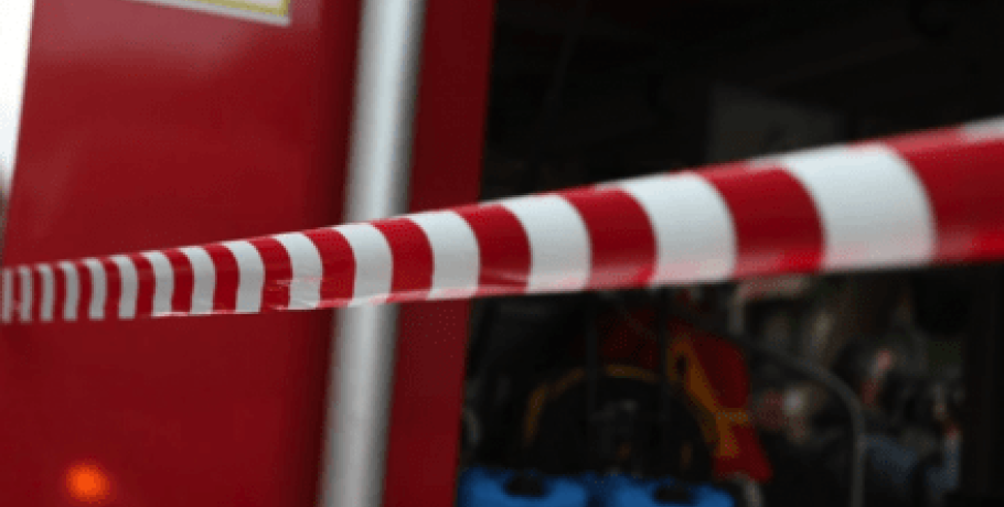 Μεγάλη φωτιά στη Θεσπρωτία στην περιοχή Παλαμπά, κοντά στο χωριό οι φλόγες