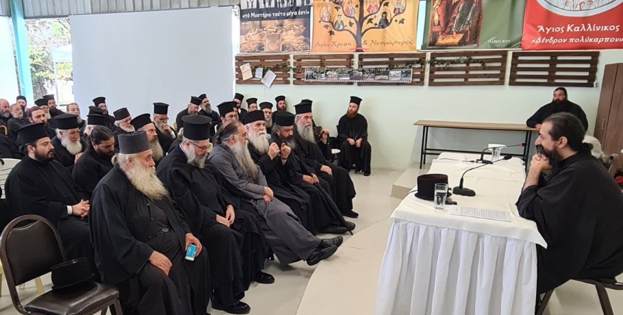 Ιερατική Σύναξη προς τιμή της Υπεραγίας Θεοτόκου