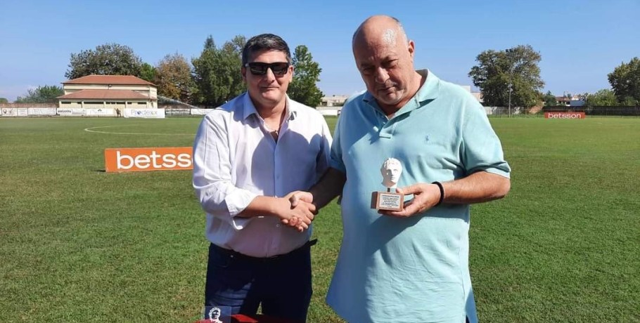 Θερμή συνάντηση Μπεου- Φουντουκίδη