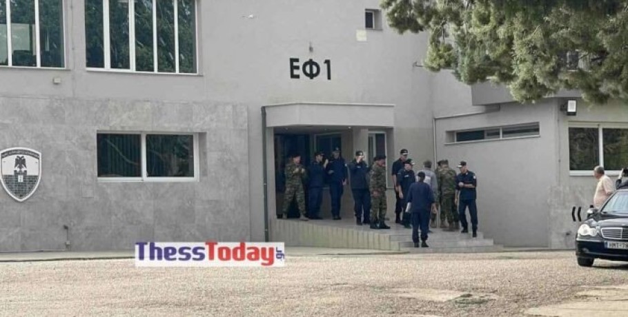 Στο «Φυλάκιο 1» του Έβρου ο Μιχάλης Χρυσοχοΐδης – Συσκέψεις με Αστυνομία και Στρατό