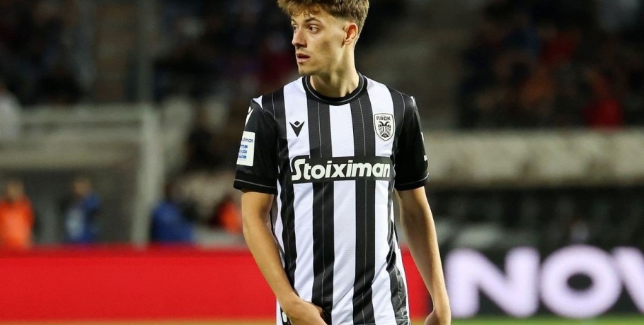 Κωνσταντέλιας: "Είμαι 21 χρόνων, δεν κουράζομαι, θα μπορούσα να πετύχω πολλά γκολ σήμερα"