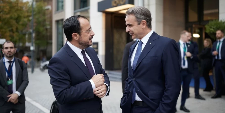 Συντονισμός Αθήνας – Λευκωσίας ενόψει της ιστορικής επίσκεψης Χριστοδουλίδη σήμερα στον Λευκό Οίκο