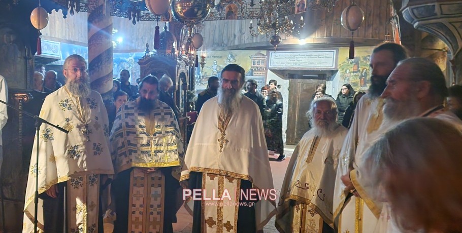 Πανηγυρικός Εσπερινός στην ΙΜ Αρχαγγέλου Μιχαήλ Αλμωπίας