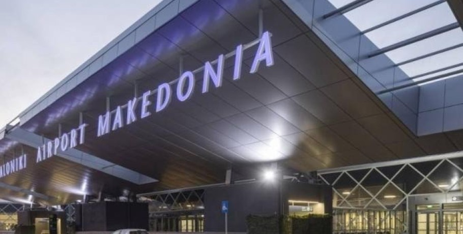 Θεσσαλονίκη: Αναγκαστική προσγείωση αεροπλάνου λόγω προβλήματος υγείας επιβάτη
