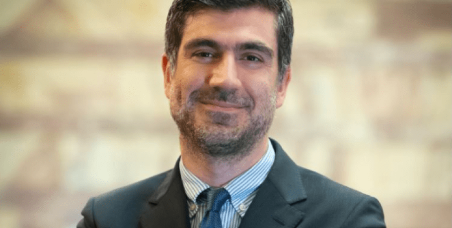 Γλαβίνας στον Flash 99,4: Θετικός ο απολογισμός των κυβερνήσεων Σημίτη