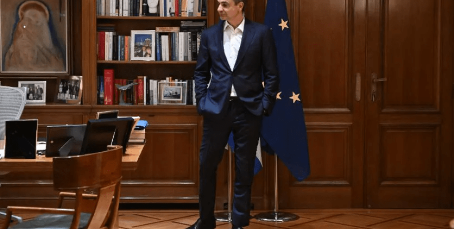 Κινδυνολογίες επιστρατεύει η κυβέρνηση για τις υπέρογκες αυξήσεις στα ασφάλιστρα