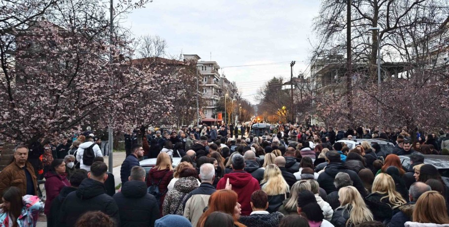Ο Εμπορικός Σύλλογος Έδεσσας για τις διαδηλώσεις για τα θύματα της τραγωδίας στα Τέμπη