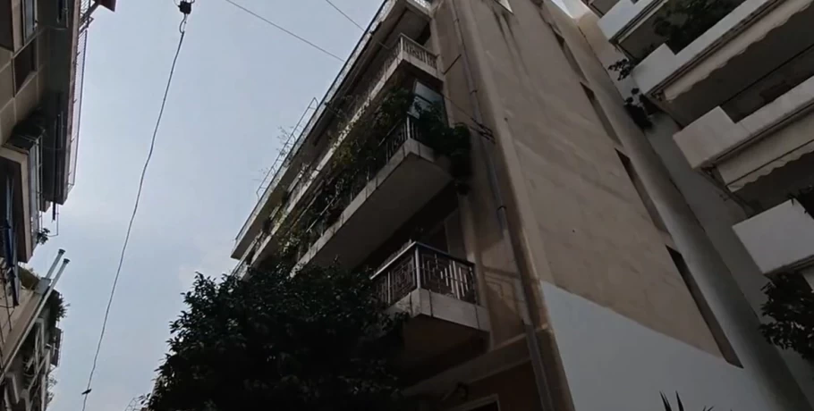 56χρονος δολοφόνησε την 84χρονη μητέρα του μέσα στο σπίτι τους στο Παγκράτι