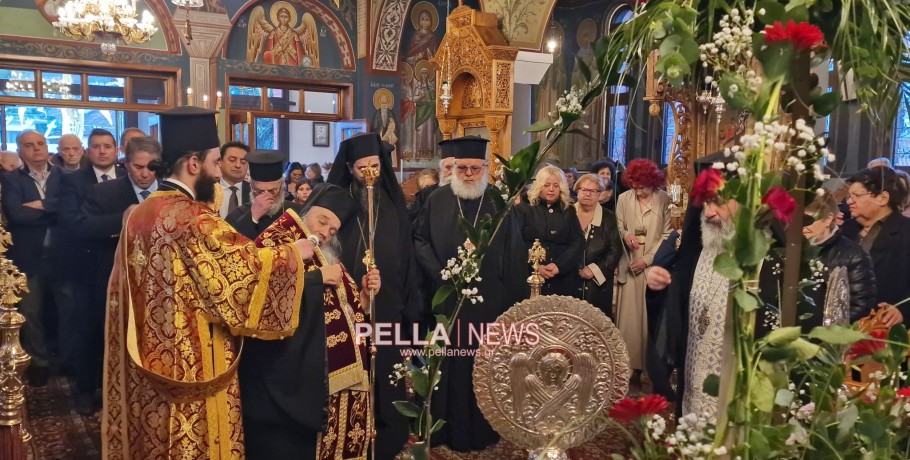 Η Έδεσσα υποδέχτηκε τα Άχραντα Πάθη του Κυρίου μας Ιησού Χριστού