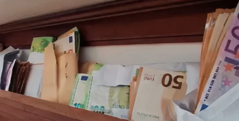Ρόδος: Βρήκαν σχεδόν €500.000 στο σπίτι της προϊσταμένης της Πολεοδομίας