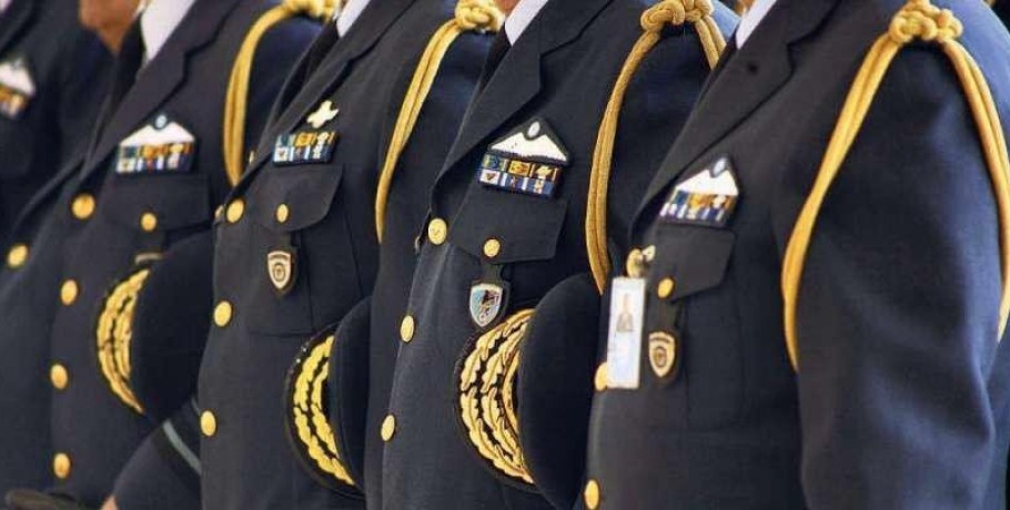 Συντάξεις: Τα όρια ηλικίας για στρατιωτικούς, αστυνομικούς, λιμενικούς, πυροσβέστες
