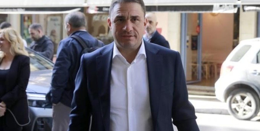 Τσουκαλάς: «Ο κ. Μαρινάκης έχει ζαλιστεί από τις αλλεπάλληλες κυβιστήσεις σχετικά με το κατηγορητήριο για τον κ. Τριαντόπουλο»