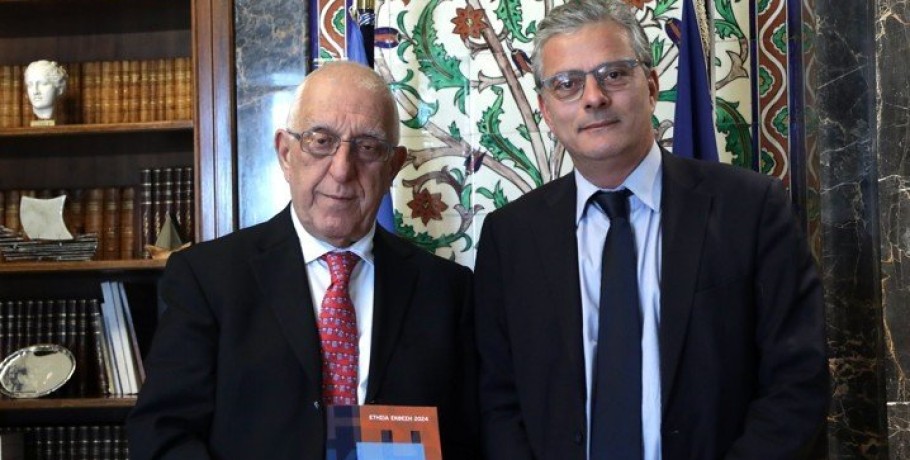 Στον Πρόεδρο της Βουλής των Ελλήνων κ. Νικήτα Κακλαμάνη  η Ετήσια Έκθεση του Συνηγόρου του Πολίτη