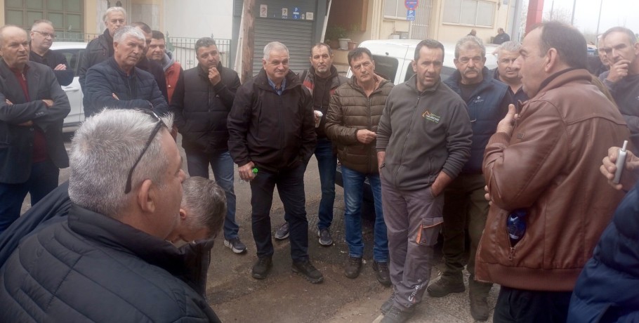 4 Απρίλη στη Λάρισα ο Τσιάρας, ανακοινώνει μέτρα για τον παγετό