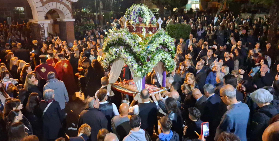 Γιαννιτσά/Σύλλογος "Στράντζα": Στις "πλάτες" του και για το 2025 ο Επιτάφιος του Ι.Ν. Αγίου Γεωργίου