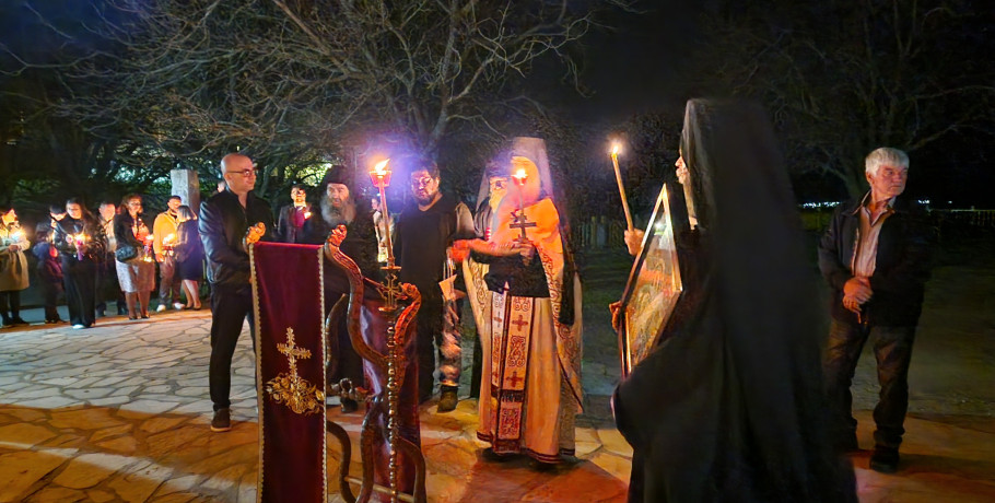 Η Ανάσταση στην Ιερά Μονή Αρχαγγέλου Μιχαήλ Αλμωπίας
