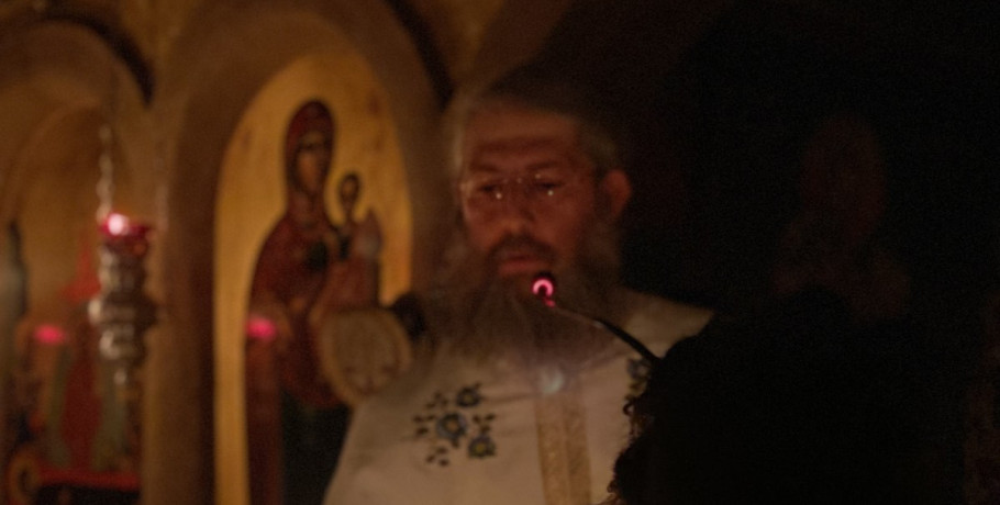 Λαμπρή Ανάσταση στο Νεοχώρι – Ο Εσπερινός της Αγάπης με μηνύματα ενότητας